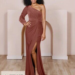 Revelry Aurora Velvet Bridesmaid Dress in Dusty Rose Sz12